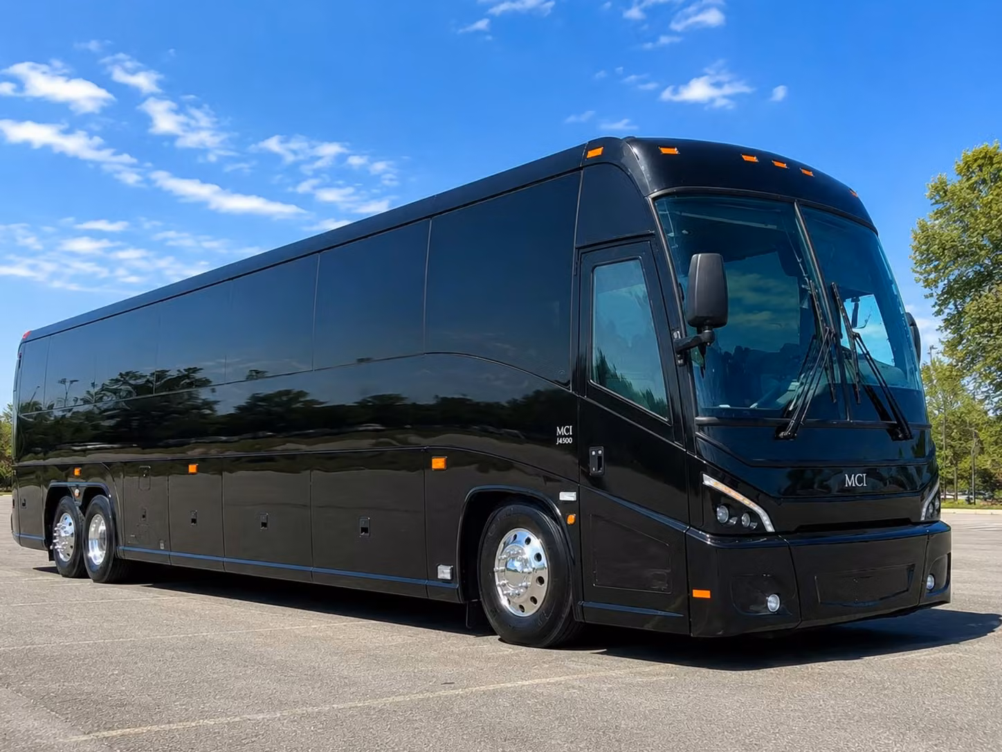 wedding guest shuttles that make your big day run perfectly